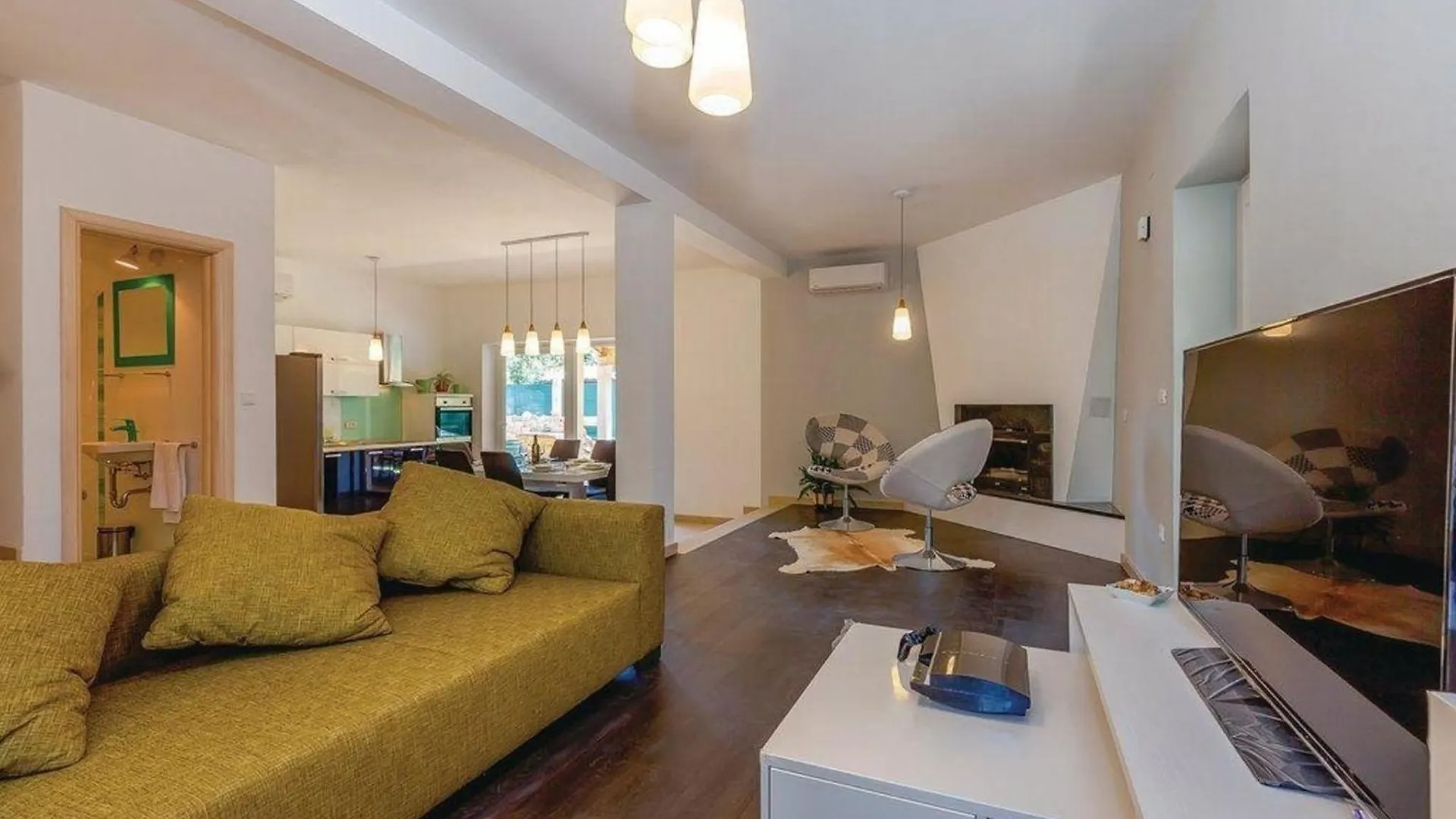 Holiday home Geraeumige, Topmoderne Ferienvilla Mit Eigenem Pool Rasopasno Croatia