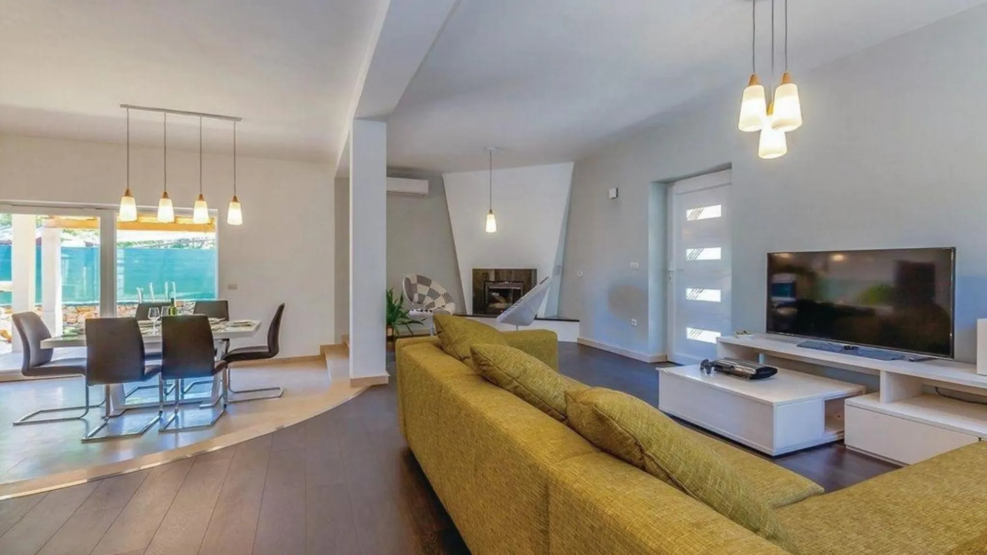 Geraeumige, Topmoderne Ferienvilla Mit Eigenem Pool Rasopasno Holiday home
